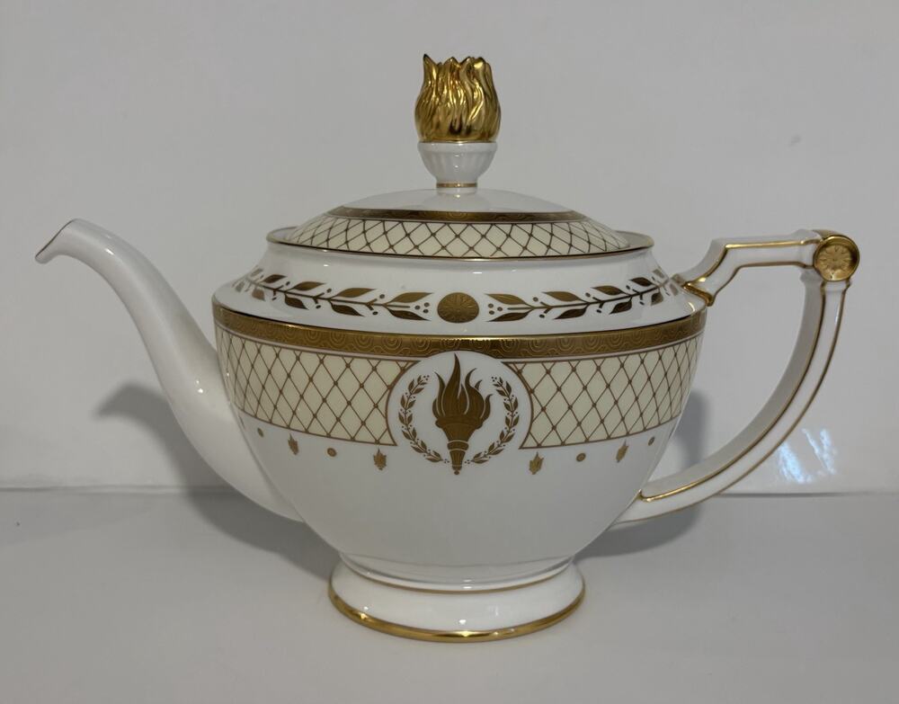 Clive Christian Royal Worcester Teapot Empire Flame White Gold
